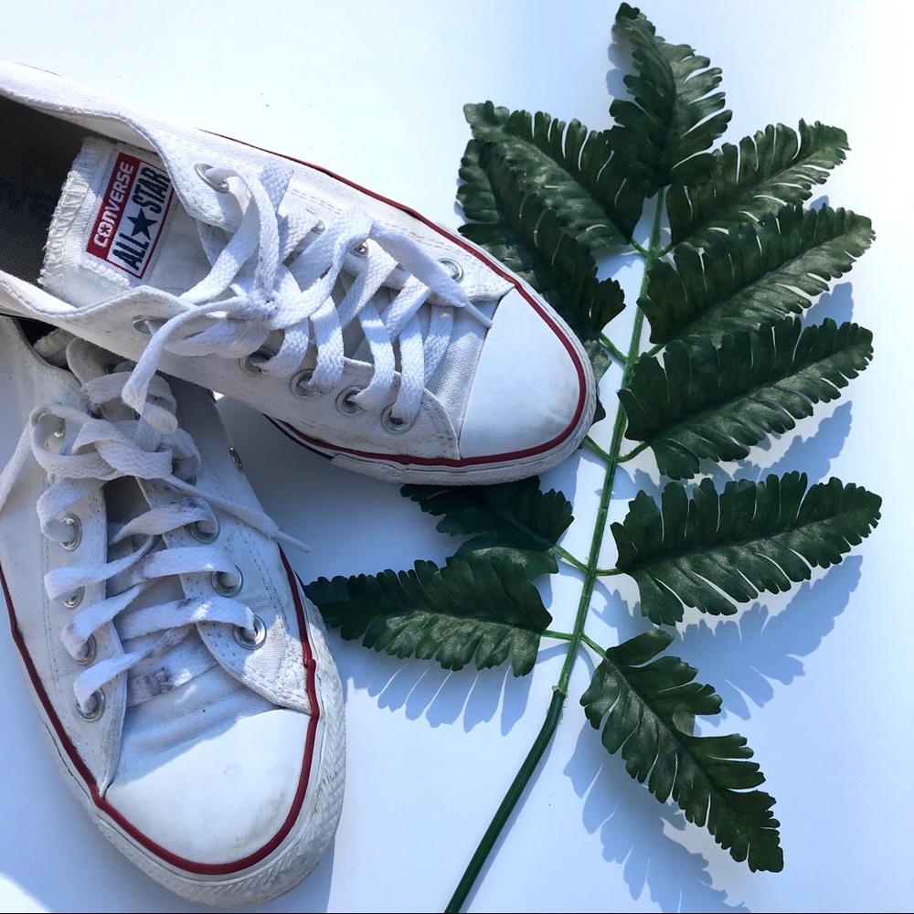 CONVERSE | RED & WHITE